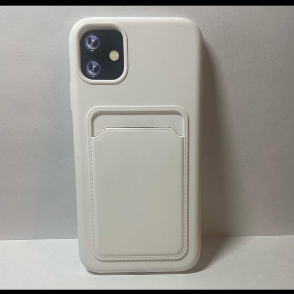 Selling iPhone 11 case - Picture 3 of 3